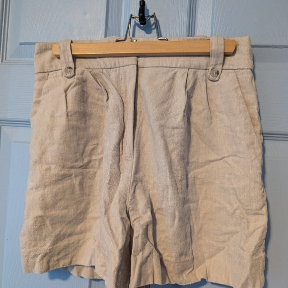 Linen shorts - Picture 1 of 3